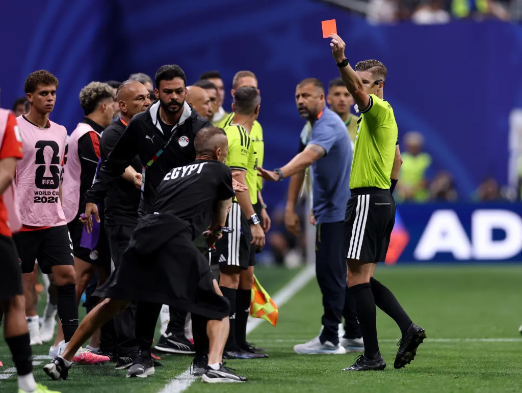 referee-francois-letexier-shows-red-1093853562.webp